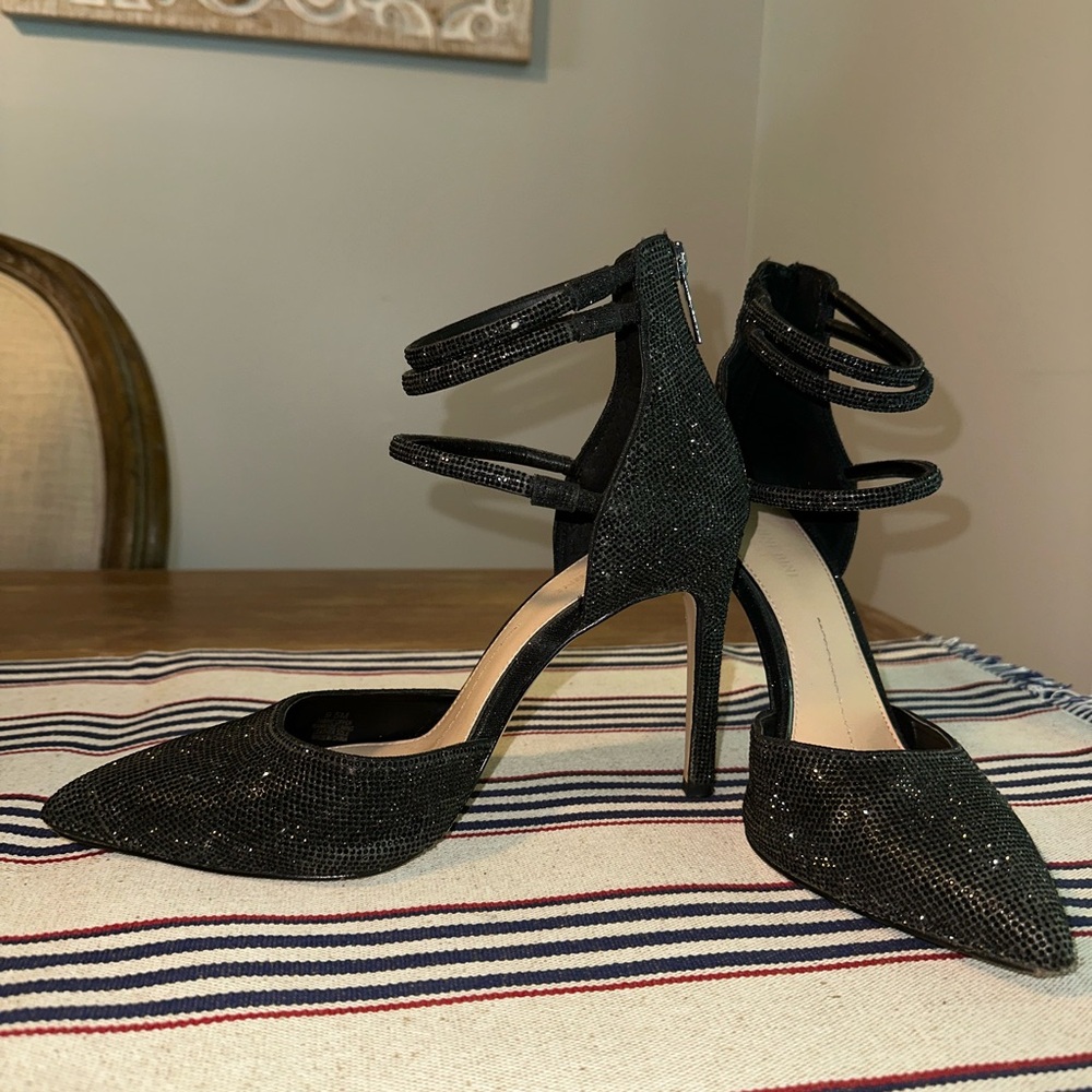 Gianni Bini Black Shiny Heels